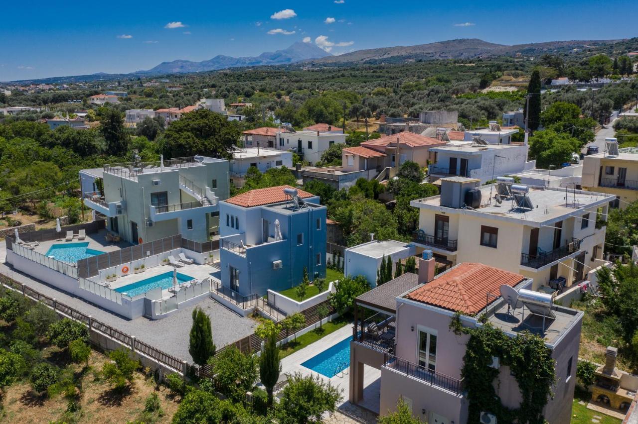 Aphrodite Adelianos Kampos Buitenkant foto